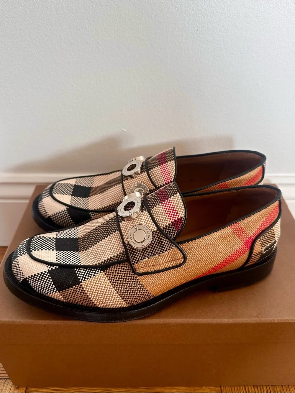 Burberry Broadbrook Signature Burberry check loafers size eu 40